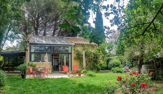 Maison de Campagne Individuelle, Calme, 2 Personnes, sur Espace Arboré en Drôme