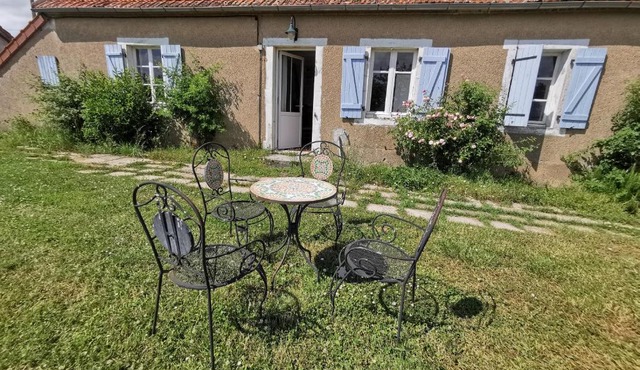 Maison de campagne isolée pour famille