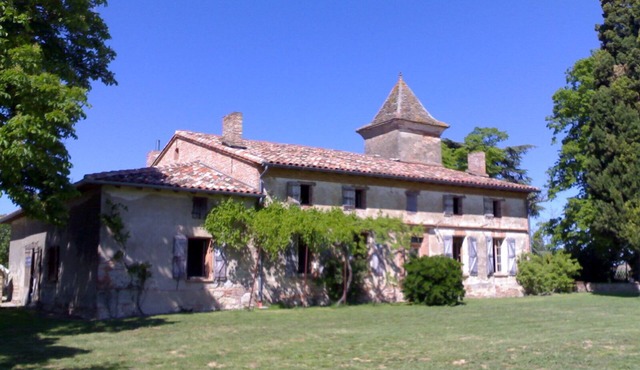 Maison de Caractère Avec Pigeonnier et Piscine