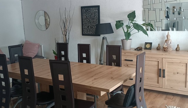 Maison de Caractère de 1970, la Ville à la Campagne,un Plein D'oxygène,