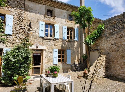 Maison de caractère, pied du Vercors, Piscine