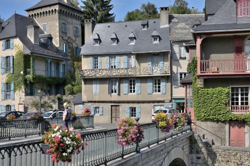 Maison de caractère vue sur Neste