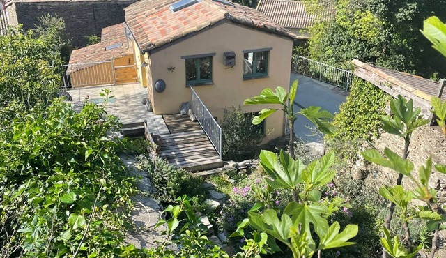 Maison de Caractere Avec Piscine Dans le Parc Regional du Haut Languedoc