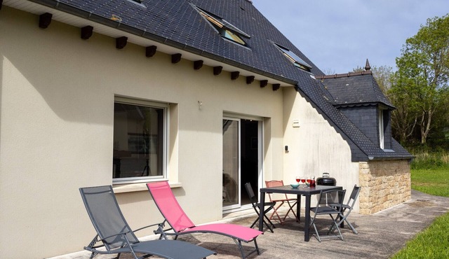 'Maison De Charlie' by Madame est Servie – with Private Terrace, Private Garden and Wi-Fi