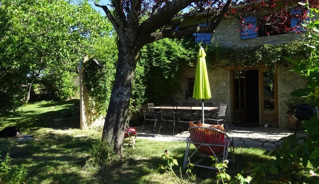 Maison de charme à Saoû, avec beau jardin au calme