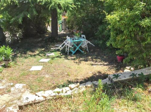 Maison de charme à Vachères avec jardin et vue montagne