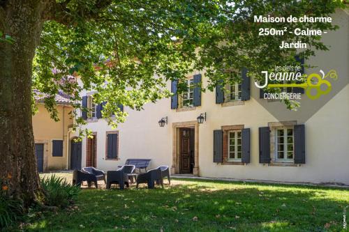 MAISON DE CHARME - 250m2 - CALME - JARDIN