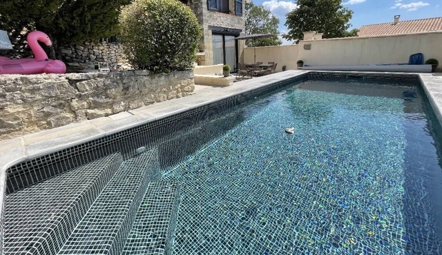 Maison de Charme Avec Piscine au Pied du Ventoux
