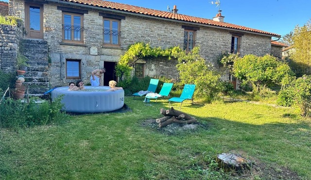 Maison de Charme au Calme de la Campagne Avec spa