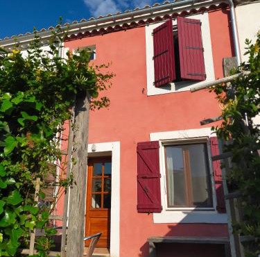 Maison de charme au bord de l'Aude, à 5min de la plage