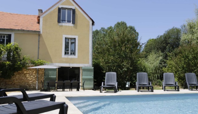 Maison de Charme Avec Piscine Dans le Bourg