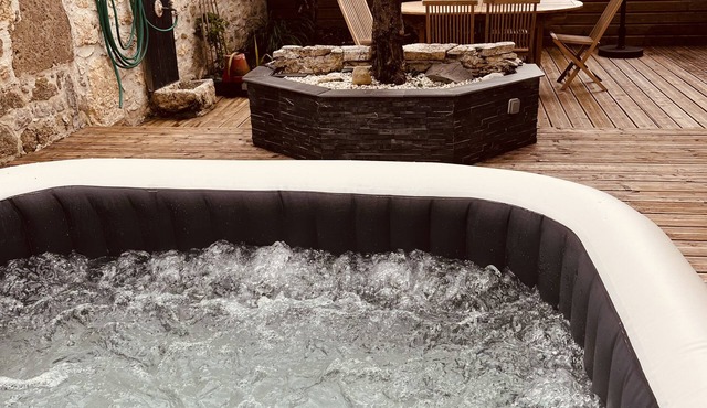 Maison de Charme Avec spa et Patio Privé