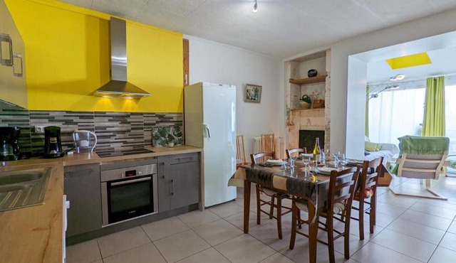 Maison de charme 19ème rénovée proche Angoulême, idéale famille, équipement complet, animaux acceptés - FR-1-653-181