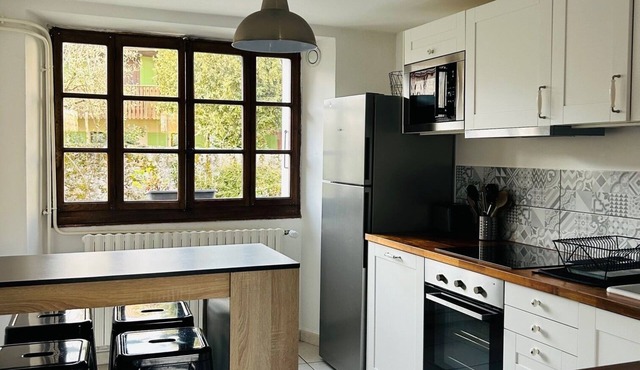 Maison de Charme " Les Cyclamens" à 2 pas à Pied du lac