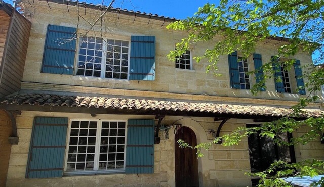 Maison de famille jusqu'à 14 personnes, avec piscine et jeux