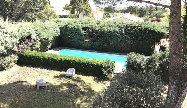 Maison de Famille Sous les Pins Avec Piscine