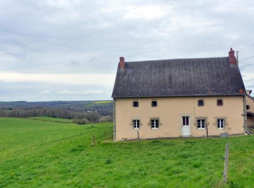 Maison de ferme paisible avec vue sur vallée et terrasse - FR-1-489-385
