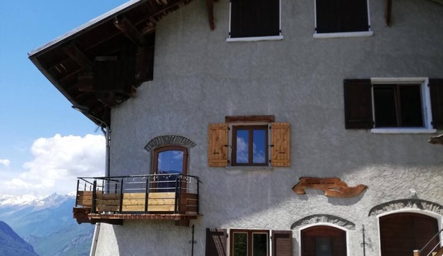 MAISON DE L'EPINE GITE TSANTELEINA