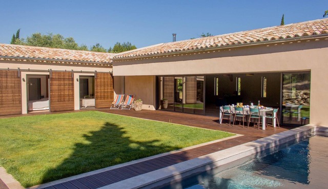 Maison de la colline - Single-storey architect-designed house with pool and spa