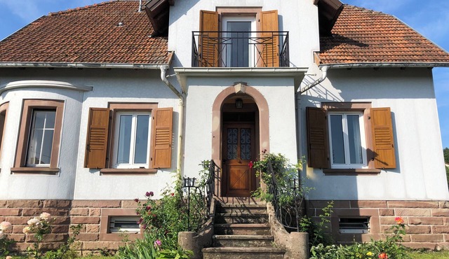 Maison de Maître au Calme Avec Grand Jardin, Idéal Pour les Familles