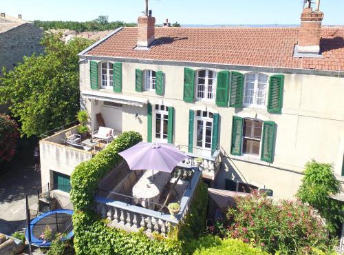 Maison de maître à BRAM # Jacuzzi