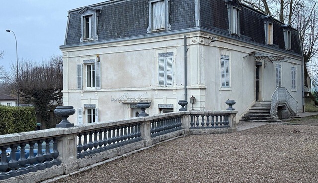 Maison de maitre, sleeps 24, billiards, pétanque, table soccer LE CLOS DU SEQUOIA