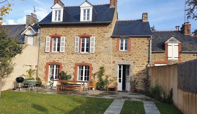 Maison de Pêcheur en Plein Cœur de Bourg