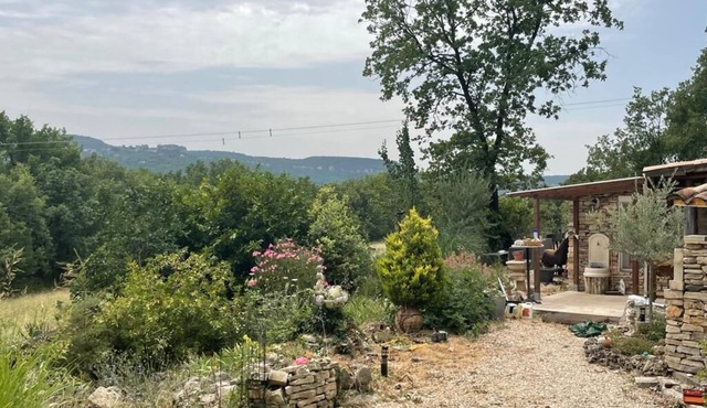 Maison de Style Provençale en Plein Cœur du Luberon
