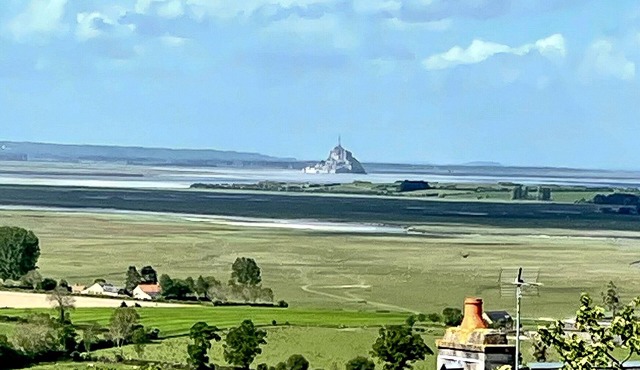 ? Maison de Vacances La Butte Avec sa vue sur le Mont Saint Michel et sa Baie