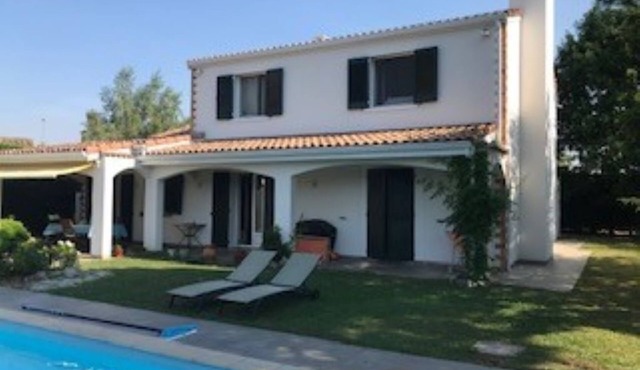 Maison de Vacances de 175m2 Avec Piscine Privée