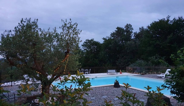 Maison de Vacances au Calme , à 5 Minutes de la Capitale de la Préhistoire !