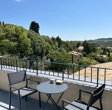Maison de vacances La Bastide des Poètes Tour du Coridou
