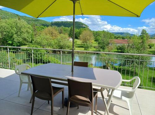 Maison de Vacances - vue panoramique rivière