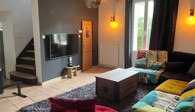 Maison de Ville Emplacement Idéal Pour Découvrir la Provence