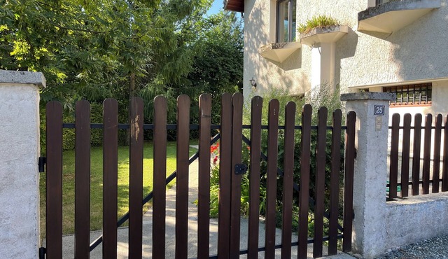 Maison de Village de Montagne au Pied de L'alpes D'huez, Terrain Clos et Garage