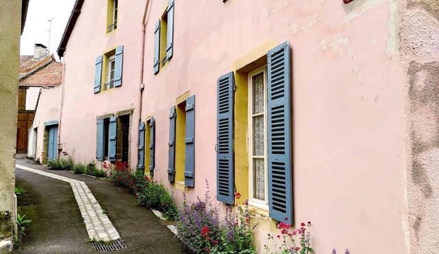 Maison de Village Avec Grand Jardin Très Calme