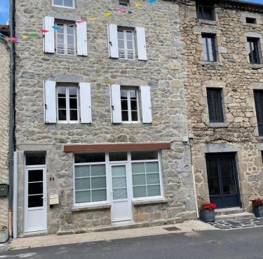 MAISON DE VILLAGE
