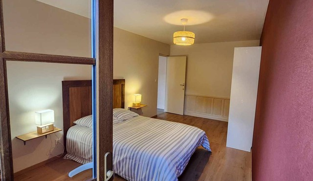 Maison de Village Entièrement Rénovée