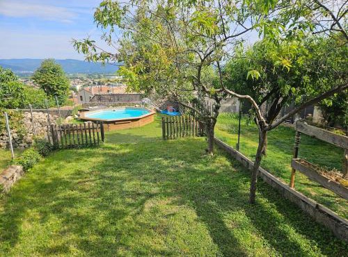Maison de Village avec Piscine et Terrasse