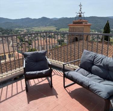 Maison de village avec terrasse