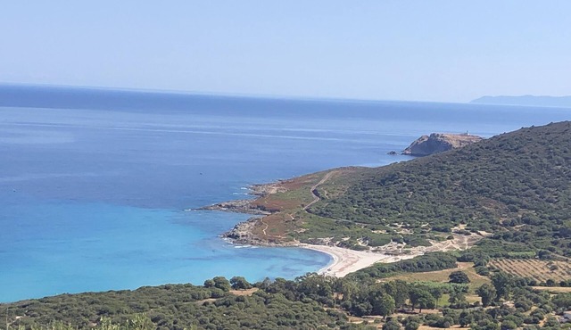 Maison de Village à Corbara à 6mn de la Plage, Climatisée