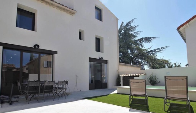 Maison de village 150 M2 au calme climatisée, piscine