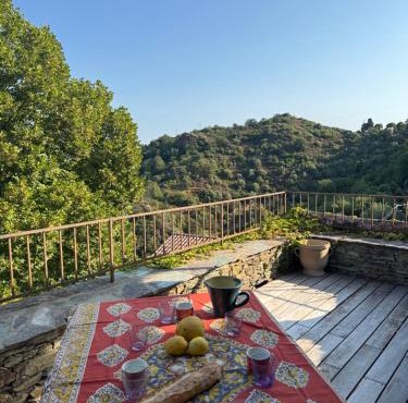 Maison de village 3 chambres 2 SDB avec terrasse & jardin - Proche St Florent