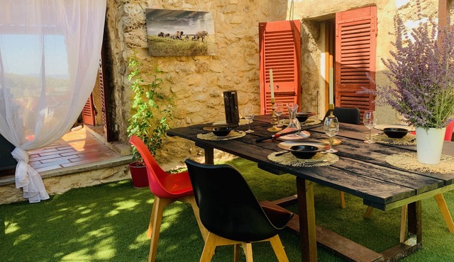 Maison de village authentique proche Aix - 4 pers