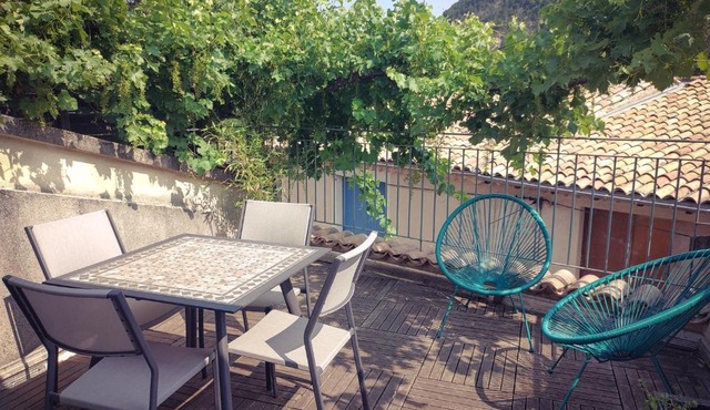 Maison de village avec terrasse