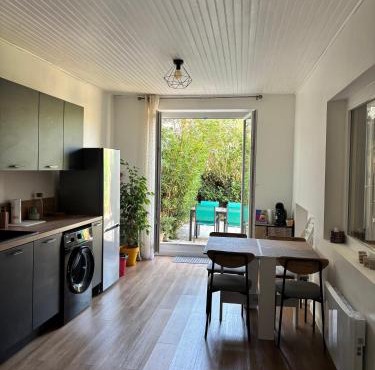 Maison de village avec exterieur -Luberon - Villelaure