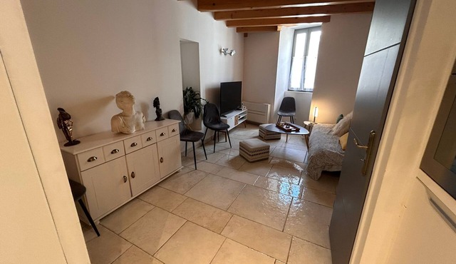 Maison de Village. Calme et Reposant,idéal Pour les Famille !