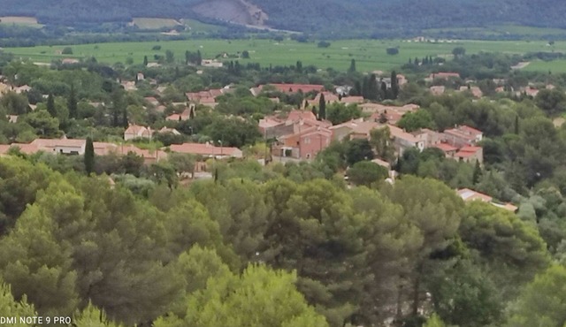 Maison de Village Dans un Hameau Typiquement Provencal au Centre var