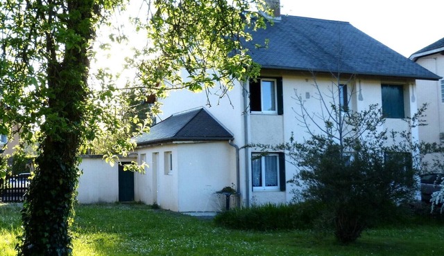 Maison de Village en Béarn, à 20 km de la Station de ski La Pierre Saint-martin