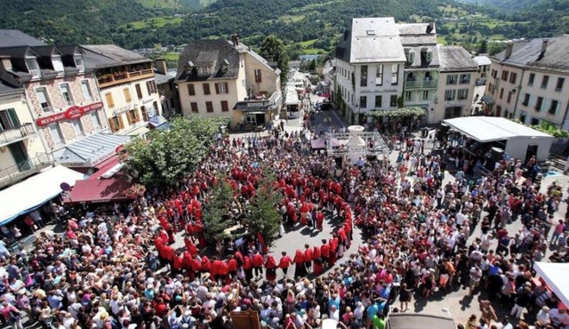 Maison de Village Rénovée Avec Jardin Proche Chemins de Rando, Ski, Rafting